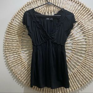 Women’s black baby doll top